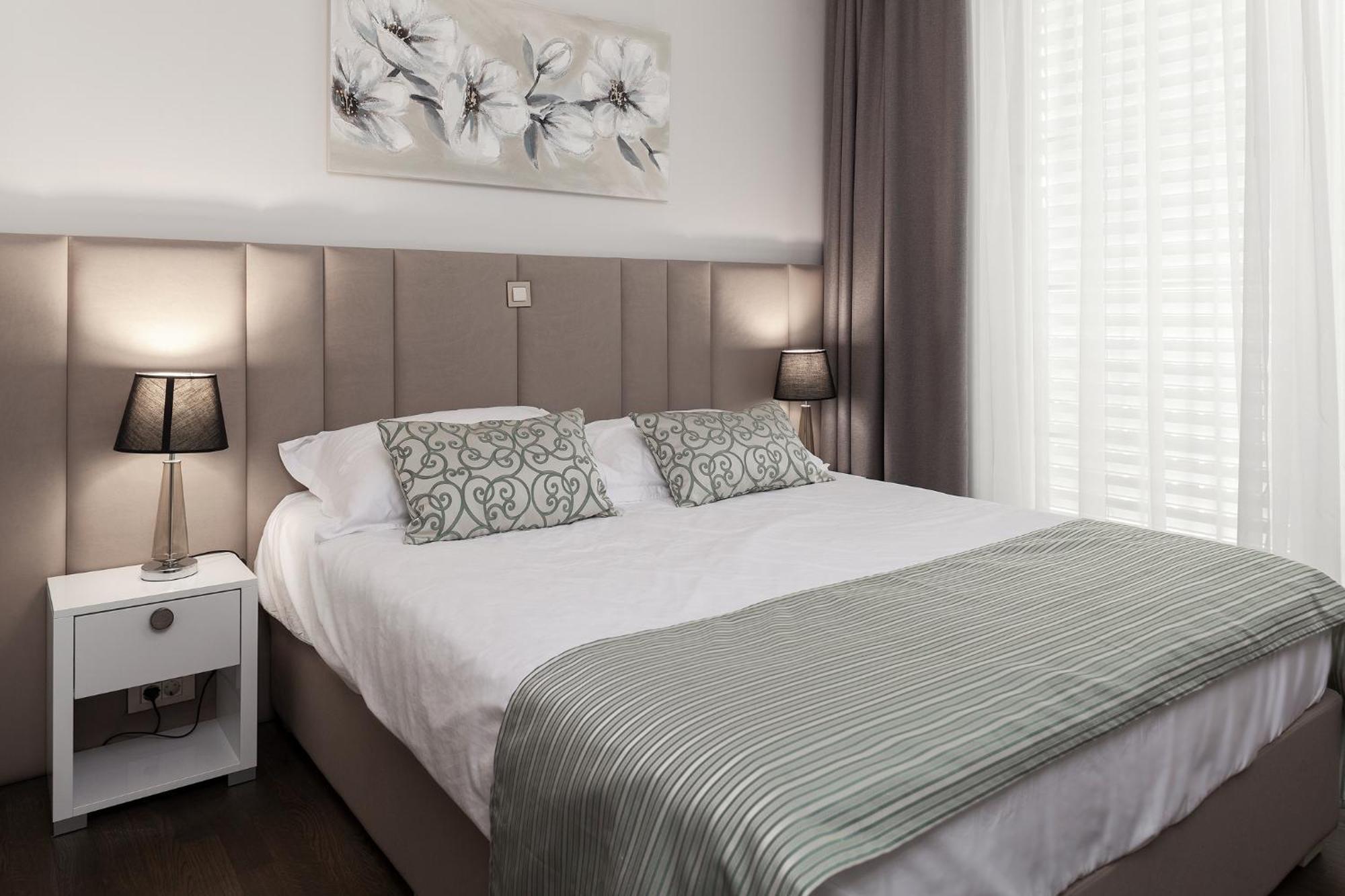Deluxe Apartments Vila Carissa Малинска Стая снимка