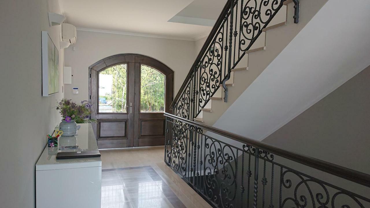 Deluxe Apartments Vila Carissa Малинска Екстериор снимка